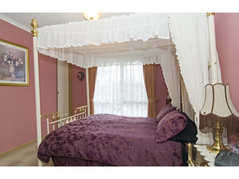 12 Chedworth Court, Kilsyth South VIC 3137