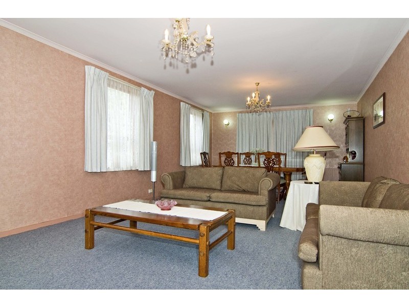 57 Bonnie View Road, Croydon North VIC 3136