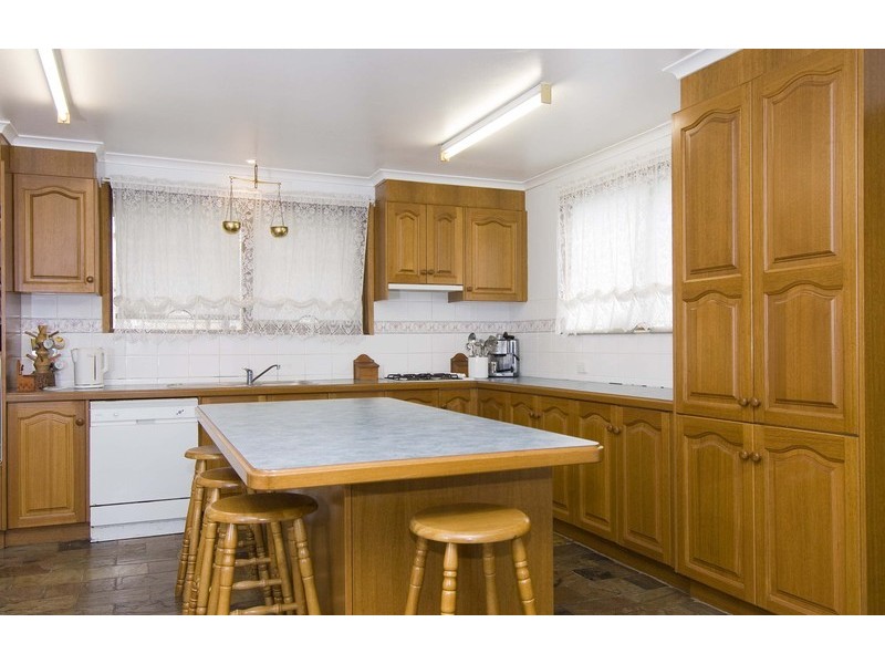 57 Bonnie View Road, Croydon North VIC 3136