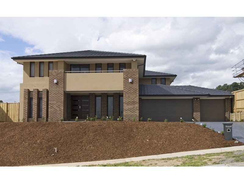 36 Kingston Way, Mooroolbark VIC 3138