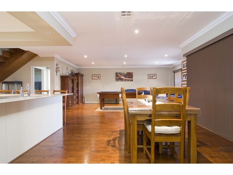 36 Kingston Way, Mooroolbark VIC 3138