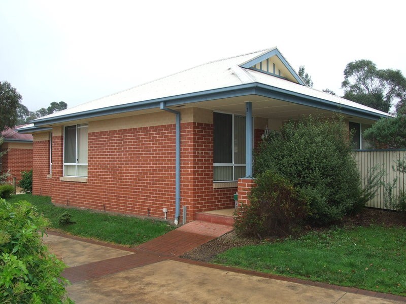 1/16 Mountainview Road, Kilsyth VIC 3137