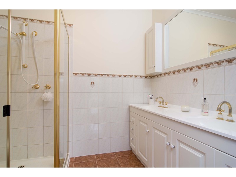 Chirnside Park VIC 3116