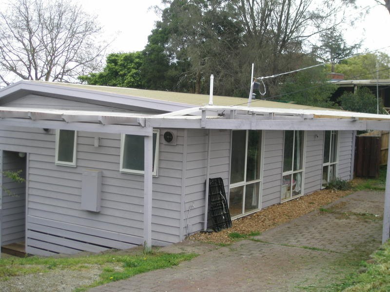 4 Baradine Road, Mooroolbark VIC 3138