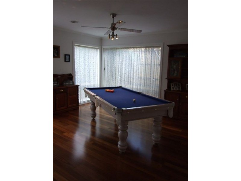 37 Freshfield Avenue, Mooroolbark VIC 3138