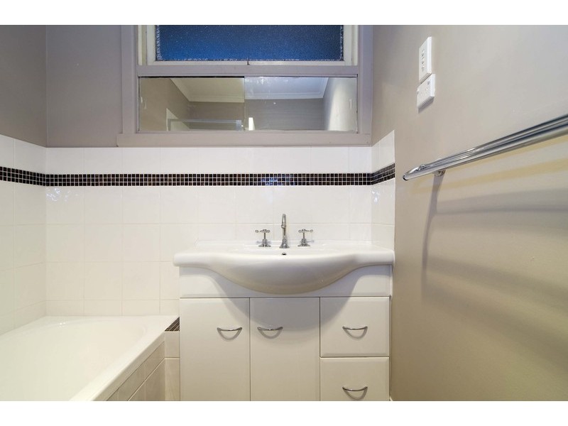 42 Taylor Road, Mooroolbark VIC 3138