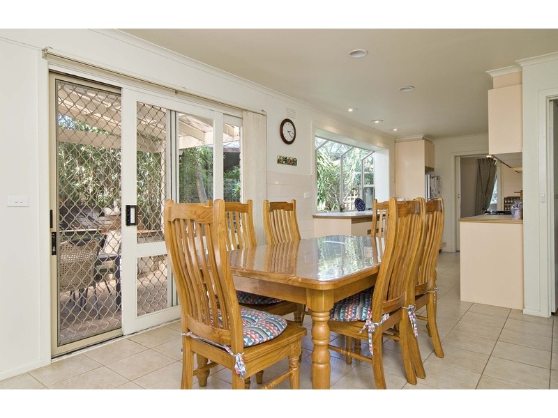 11 Chestnut Court, Montrose VIC 3765