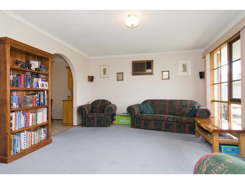23 Cheriton Drive, Mooroolbark VIC 3138