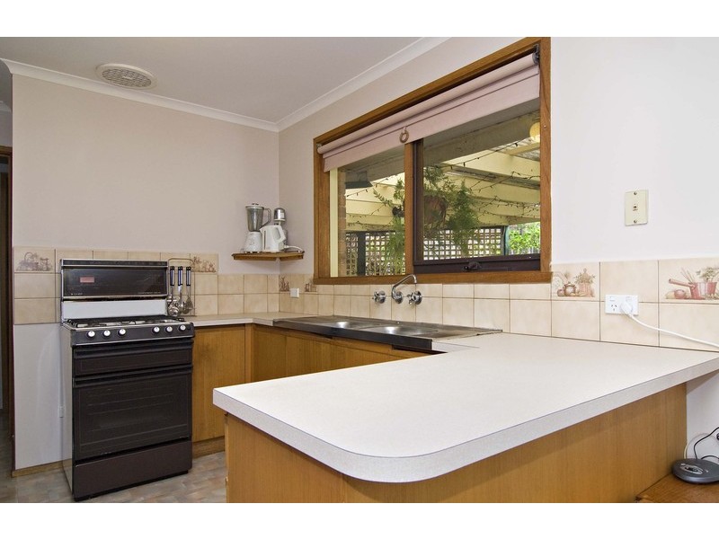 23 Cheriton Drive, Mooroolbark VIC 3138