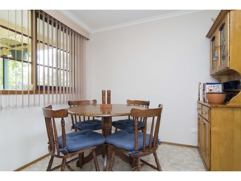 23 Cheriton Drive, Mooroolbark VIC 3138