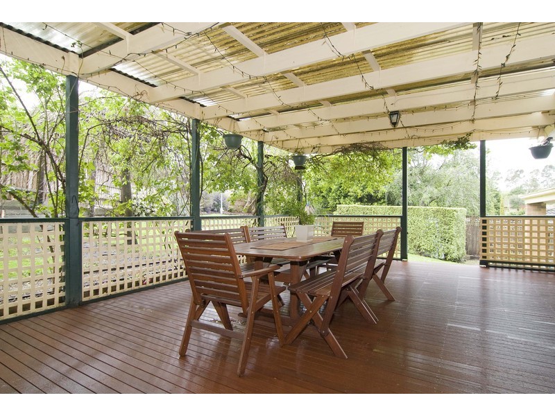 23 Cheriton Drive, Mooroolbark VIC 3138
