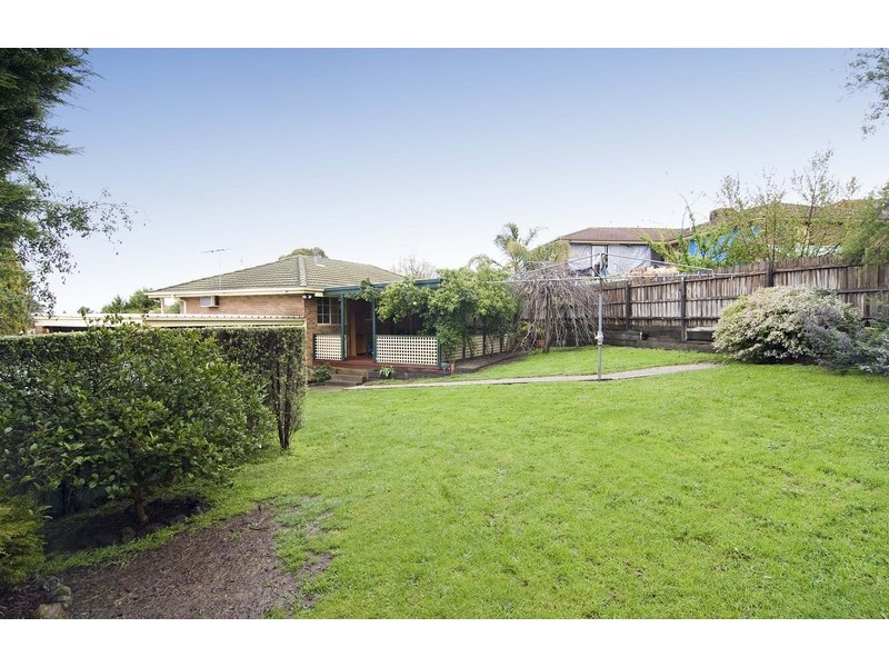 23 Cheriton Drive, Mooroolbark VIC 3138