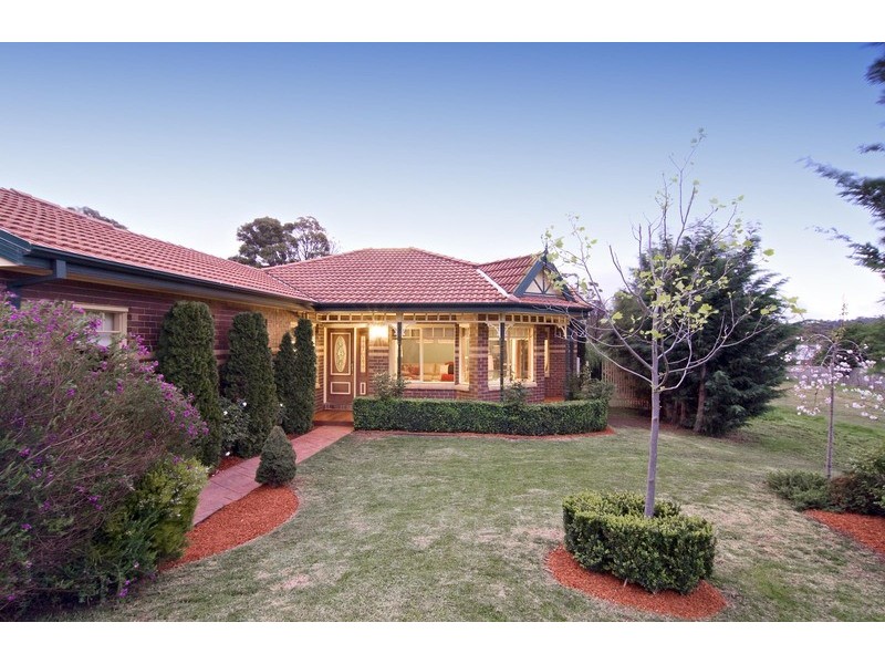 50 Blue Ridge Drive, Mooroolbark VIC 3138