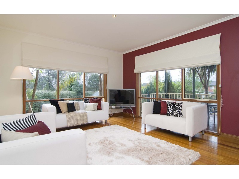 50 Blue Ridge Drive, Mooroolbark VIC 3138