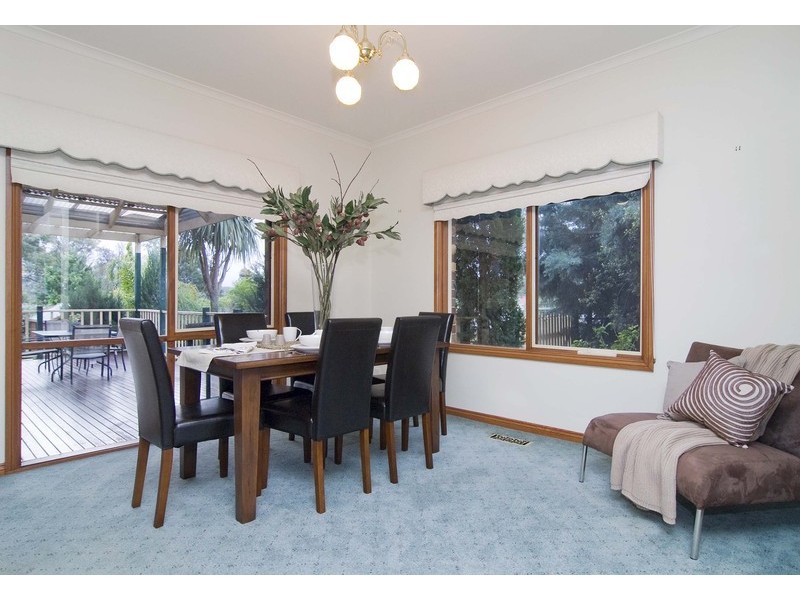 50 Blue Ridge Drive, Mooroolbark VIC 3138