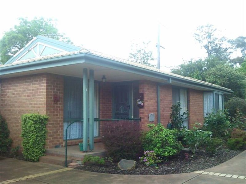 1/17 Karingal Street, Croydon VIC 3136