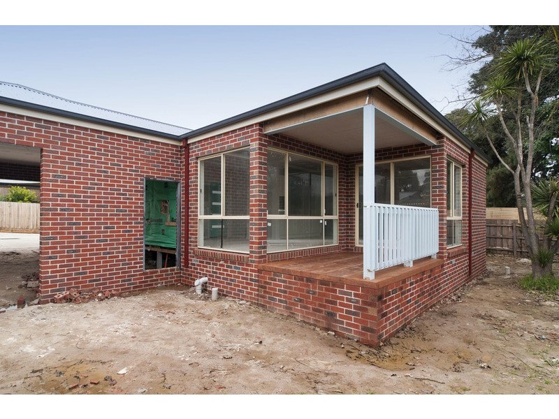 2/55 Blackburn Road, Mooroolbark VIC 3138