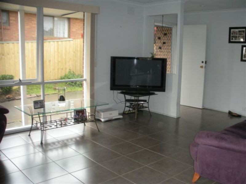 19 Chinook Crescent, Mooroolbark VIC 3138