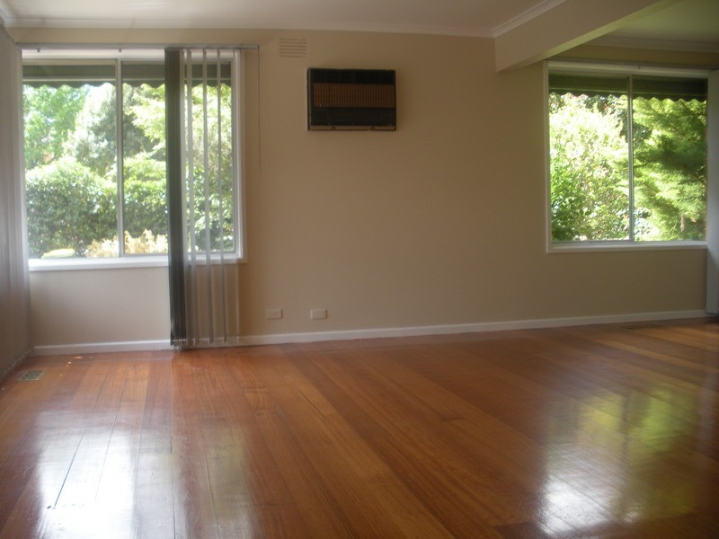 13 Shirley Street, Mooroolbark VIC 3138