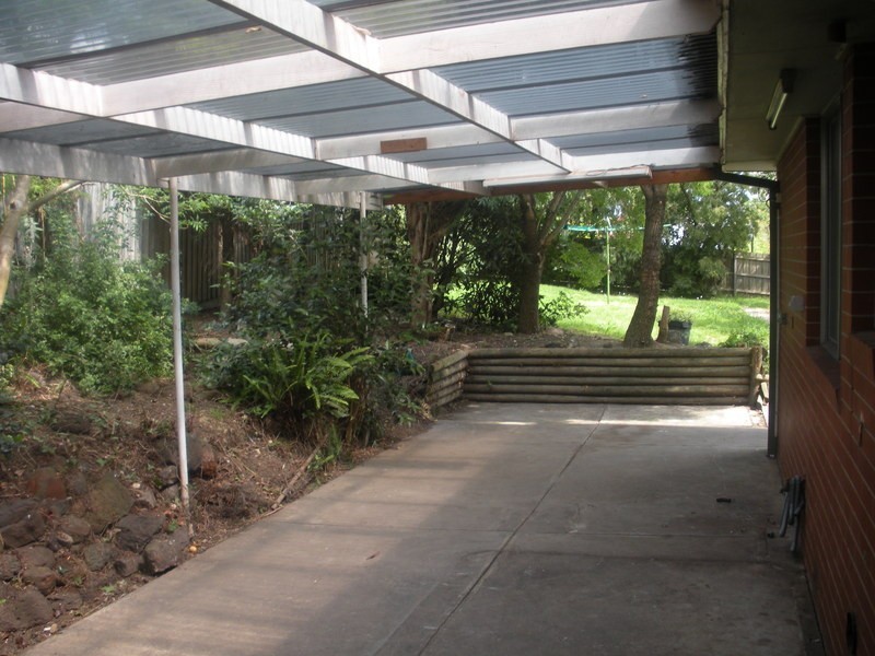 13 Shirley Street, Mooroolbark VIC 3138