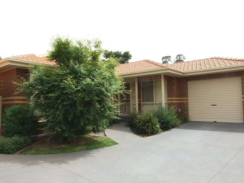 4/6 Devenish Avenue, Montrose VIC 3765