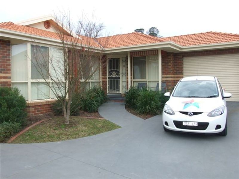 4/6 Devenish Avenue, Montrose VIC 3765