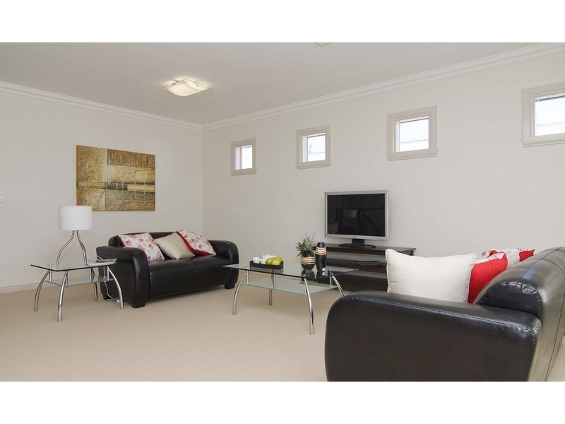 9 Kingston Way, Mooroolbark VIC 3138