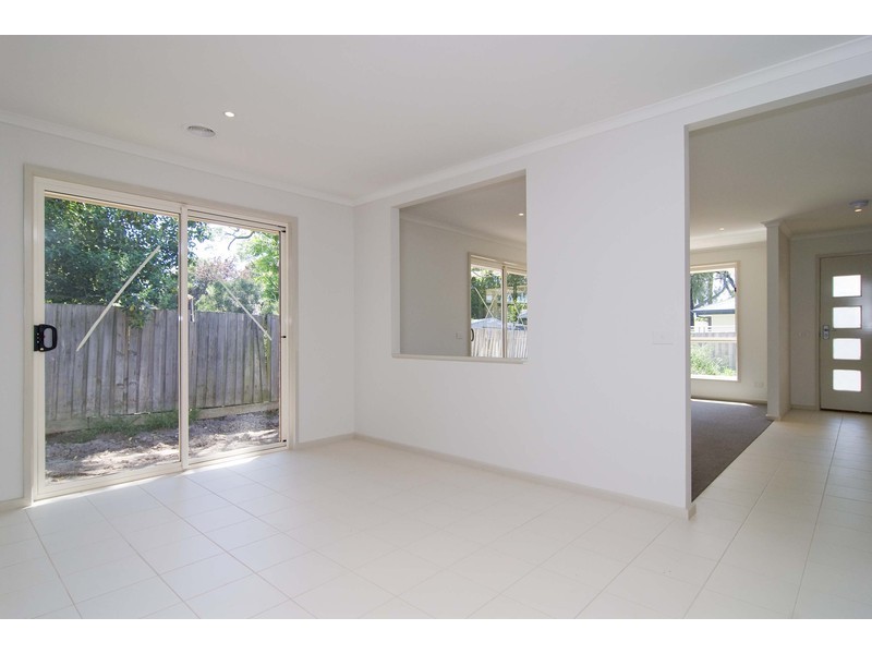 2/4 Joyce Street, Boronia VIC 3155