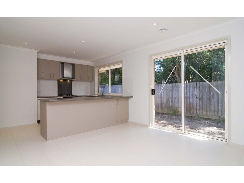 2/4 Joyce Street, Boronia VIC 3155