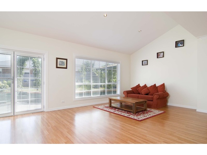 55 Larbert Road, Mooroolbark VIC 3138