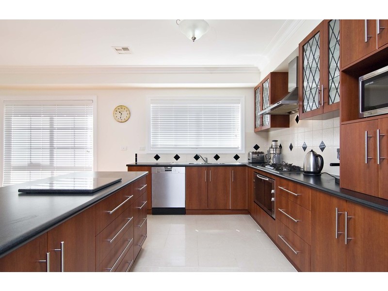 55 Larbert Road, Mooroolbark VIC 3138