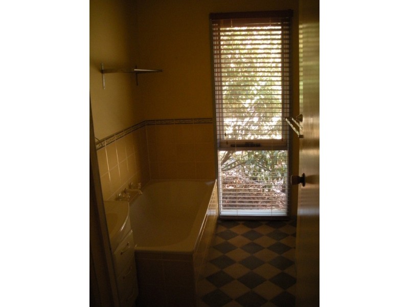 9 Bowness Court, Croydon Hills VIC 3136