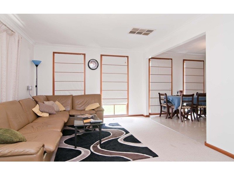 75 Manchester Road, Mooroolbark VIC 3138