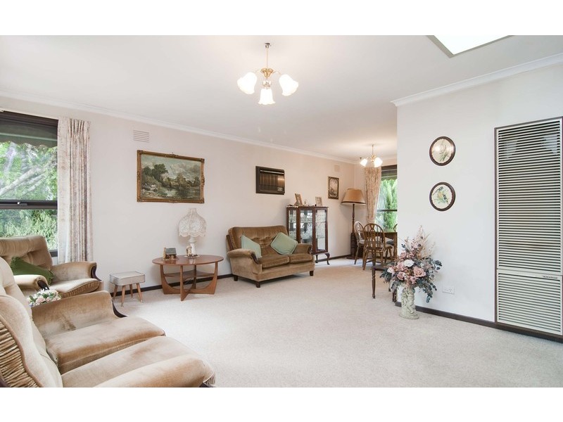 26 Highland Crescent, Mooroolbark VIC 3138