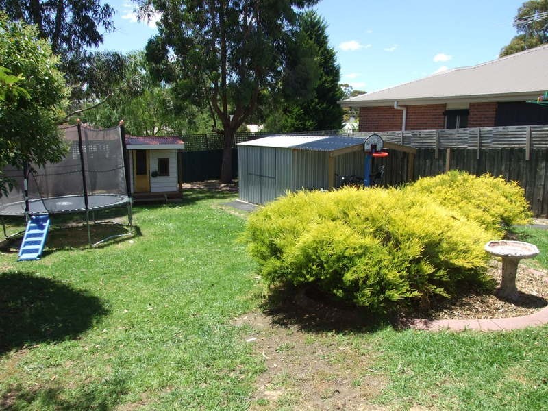 32 Highland Avenue, Croydon VIC 3136