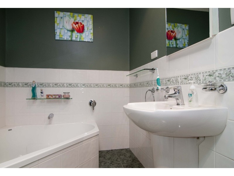 73 Winyard Drive, Mooroolbark VIC 3138