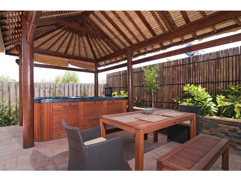 31 Valley Park Drive, Mooroolbark VIC 3138