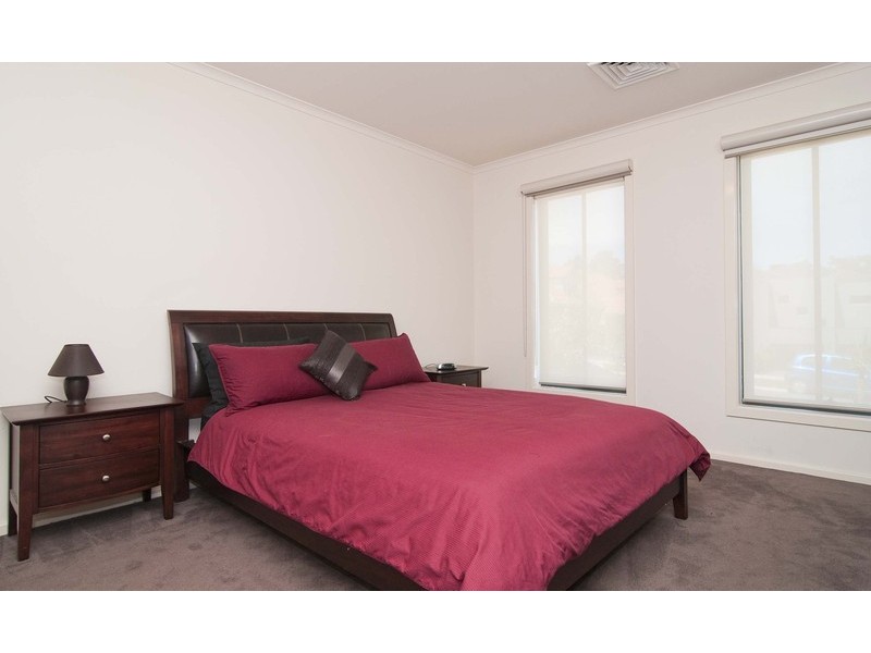 31 Valley Park Drive, Mooroolbark VIC 3138