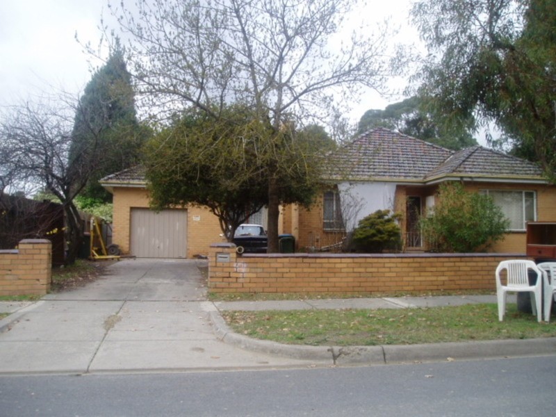 9 Parrs Road, Croydon VIC 3136