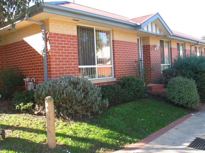 3/12 Mountain View Road, Kilsyth VIC 3137