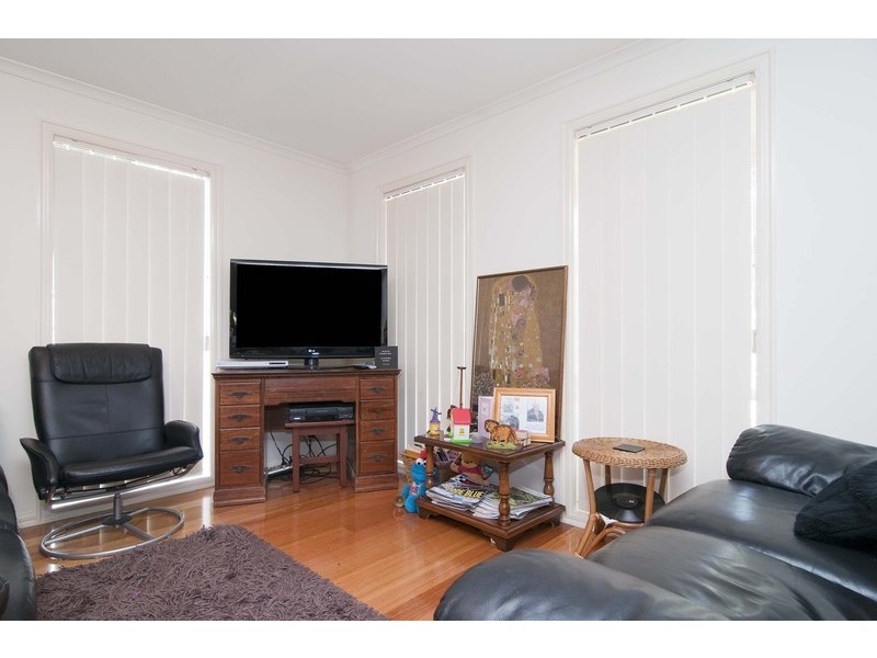 11 Grace Avenue, Mooroolbark VIC 3138