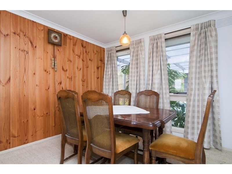 56 Woodville Road, Mooroolbark VIC 3138