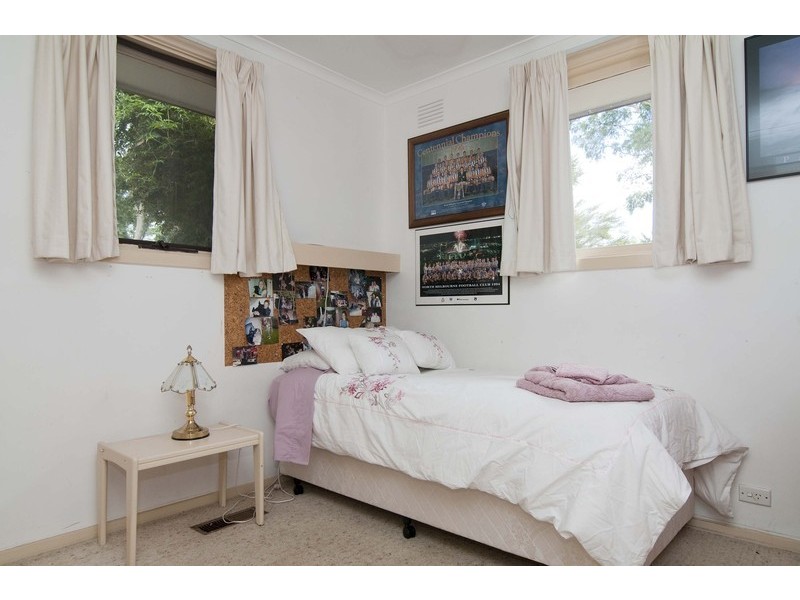 56 Woodville Road, Mooroolbark VIC 3138