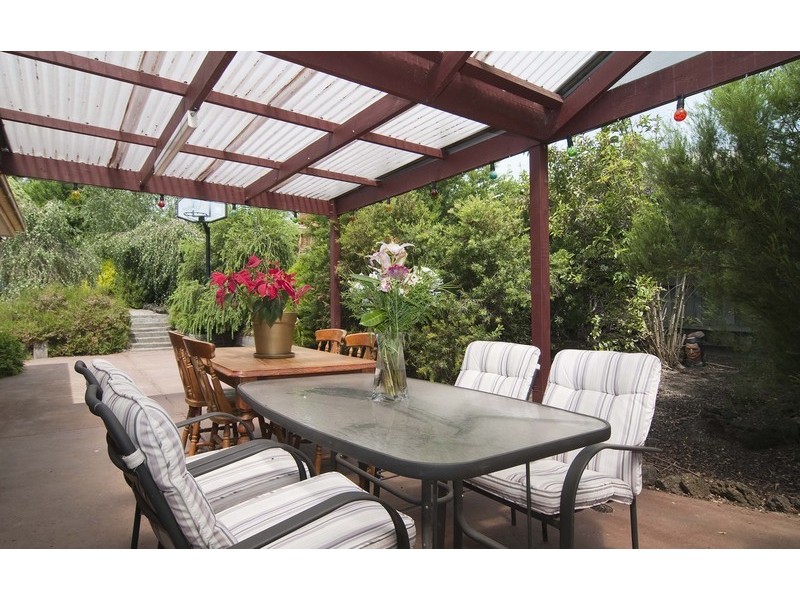 39 Summerhill Park Drive, Mooroolbark VIC 3138