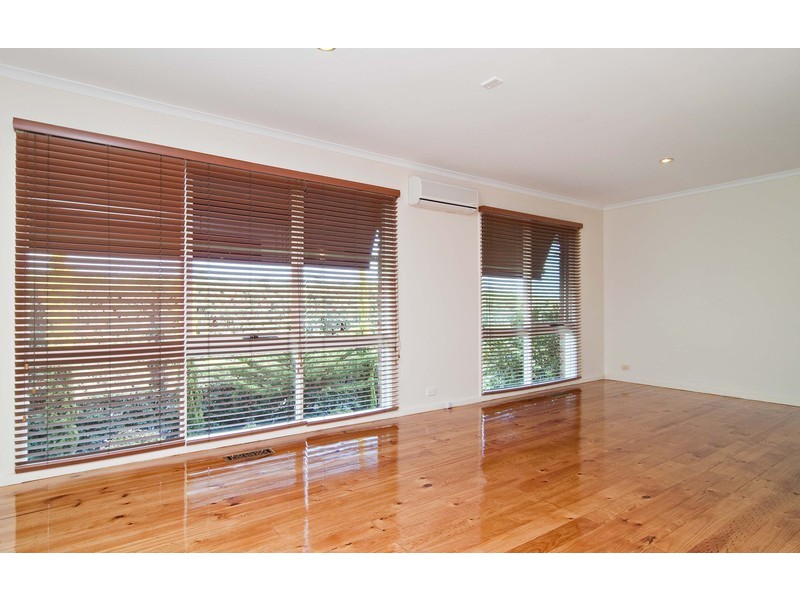 44 Edward Road, Chirnside Park VIC 3116