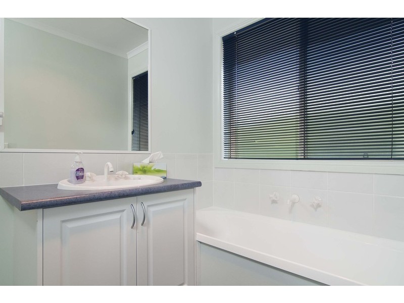 9/23 Lena Grove, Kilsyth VIC 3137