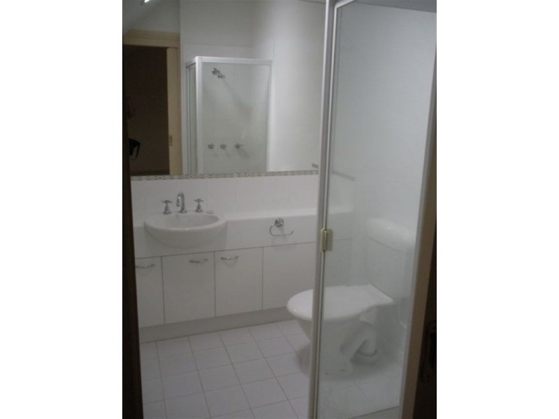 18/355 Dorset Road, Croydon VIC 3136