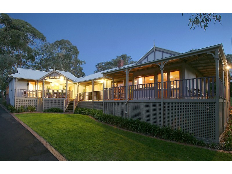 20 Augusta Road, The Basin VIC 3154