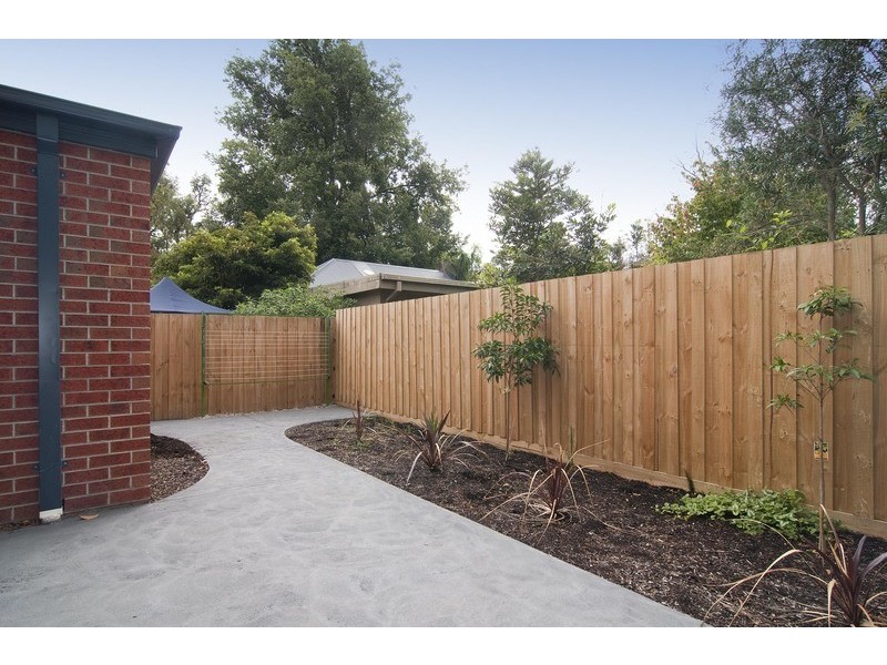 1 Mimosa Avenue, Kilsyth VIC 3137