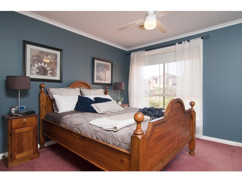 32 Latrobe Court, Croydon Hills VIC 3136
